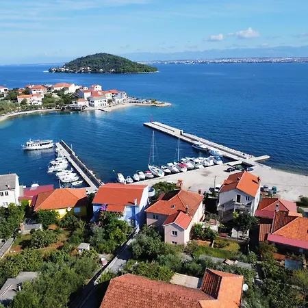 Ines By Interhome Kali